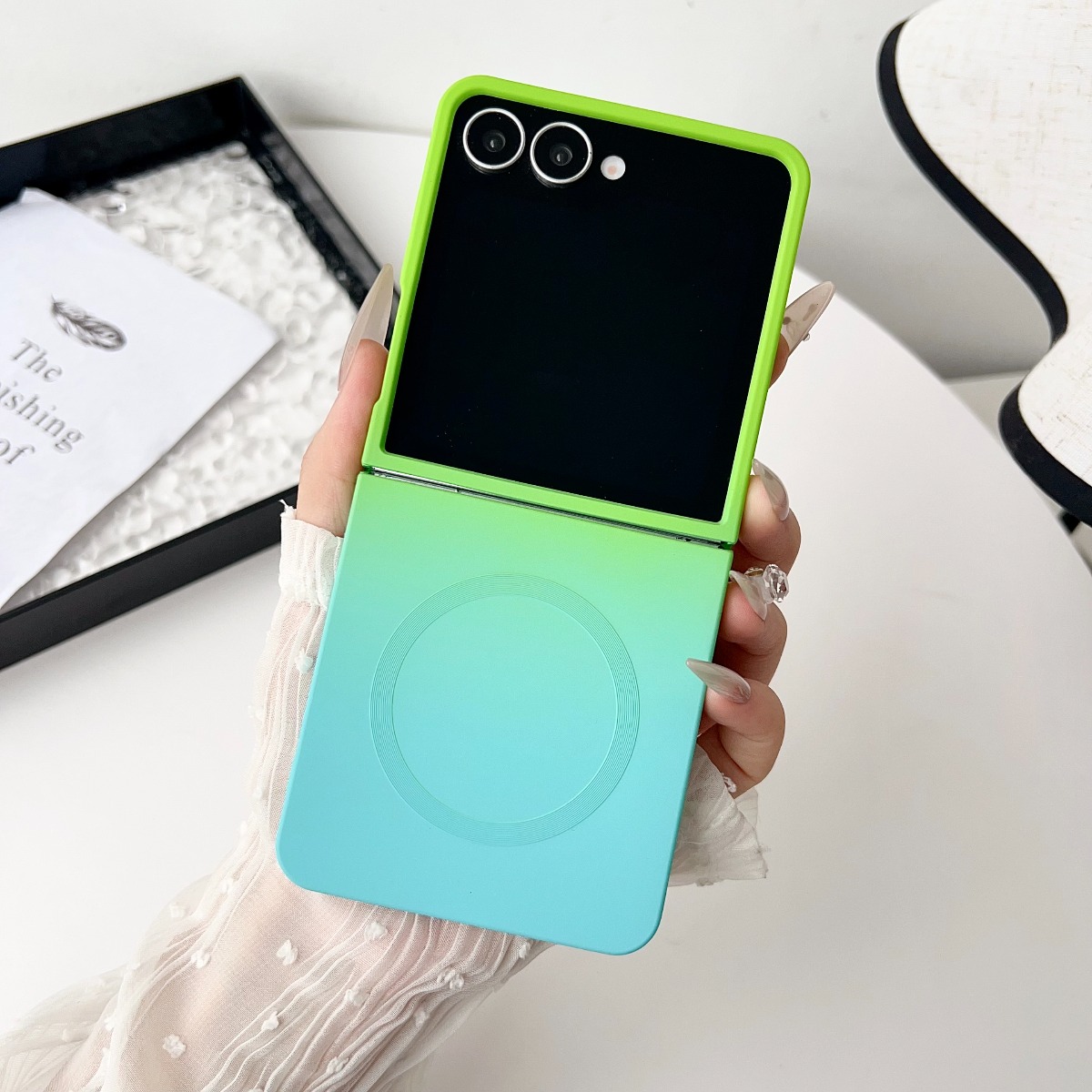 Coque de téléphone magnétique  - Liquid Silicone Magnetic Phone Case avis et prix