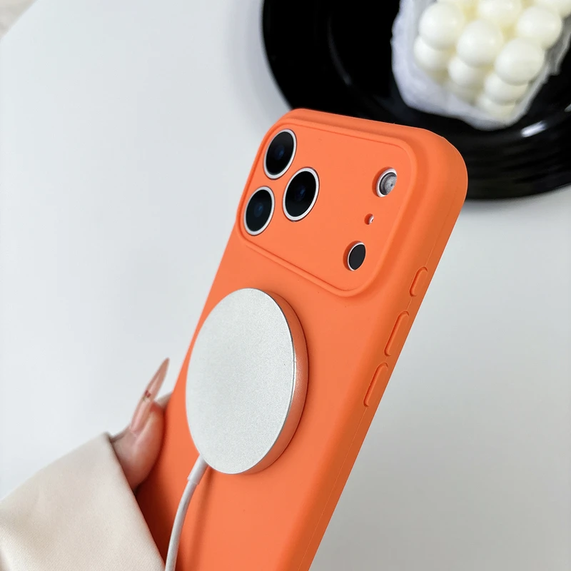 Coque de téléphone officielle  - Liquid Silicone Magnetic Phone Case avis et prix